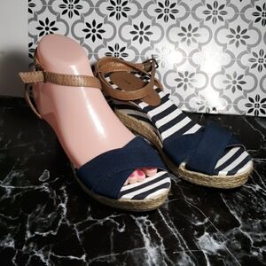 Rock & Candy Love Call 7.5 sandals blue white